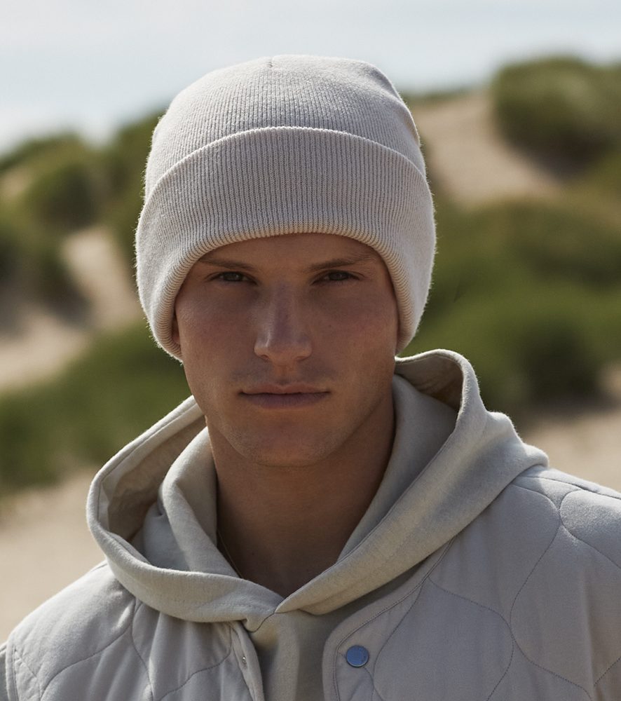 Hats, Caps & Clothing Accessories